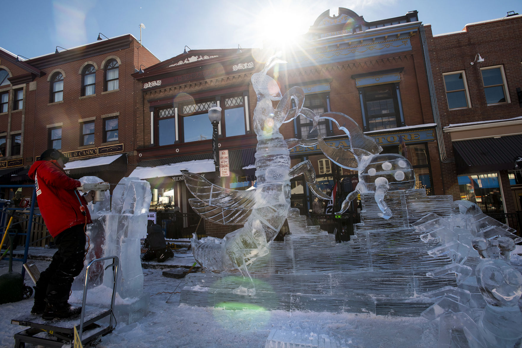 020920-icesculpting 02.jpg